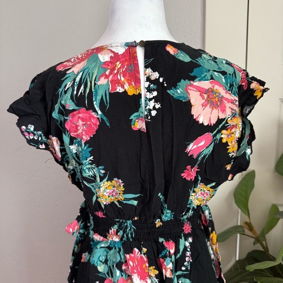Xhilaration Black and Pink Floral Jumpsuit with V-Neckline - Picture 6 of 10